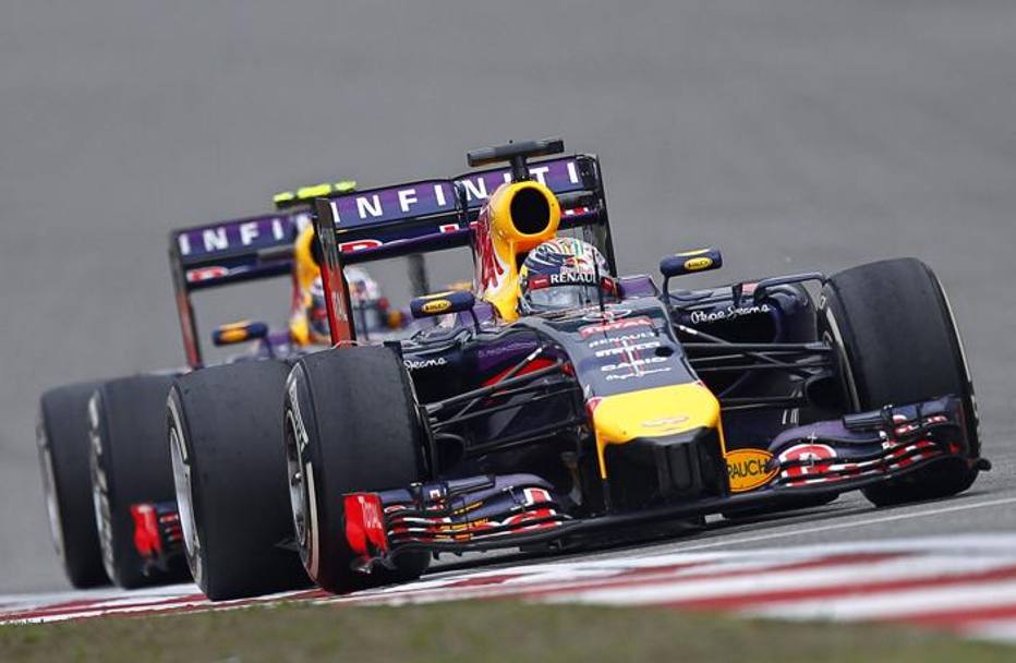 In casa Red Bull un altro duello Ricciardo-Vettel, anche stavolta stravinto dall&#39;australiano. Il quattro volte campione del mondo mastica amaro e certo non ha gradito l&#39;ordine dei box di dare strada al compagno di squadra. Reuters